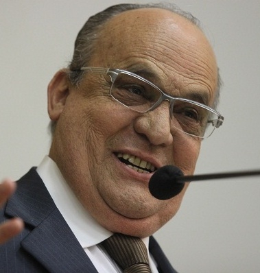 O prefeito Sidnei Rocha durante sua homenagem na sexta-feira